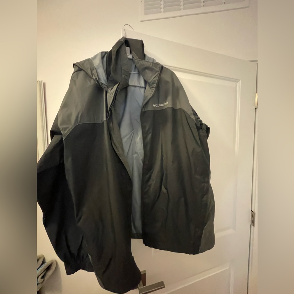 Columbia Mens Hooded Waterproof Lightweight Raincoat